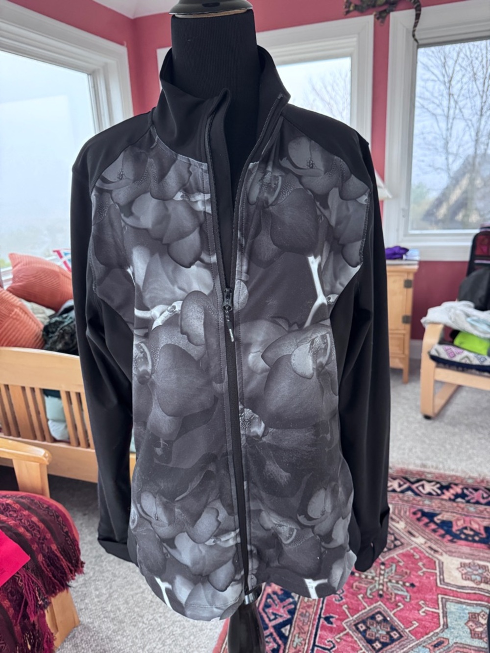 Mondetta Black Jacket with abstract and floral front Print. Size xl. New